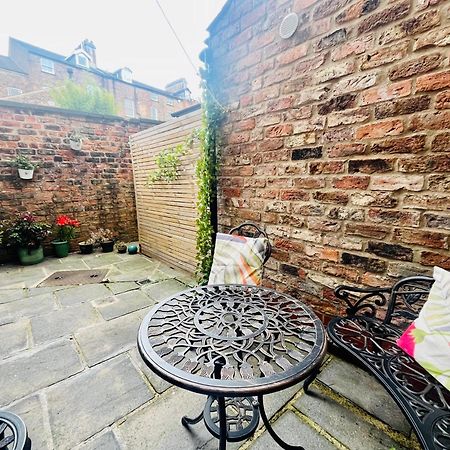 Bootham Apartment 32 - Free Parking - Five Minute Walk To York Minster Eksteriør billede