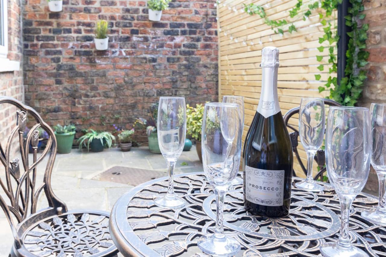 Bootham Apartment 32 - Free Parking - Five Minute Walk To York Minster Eksteriør billede