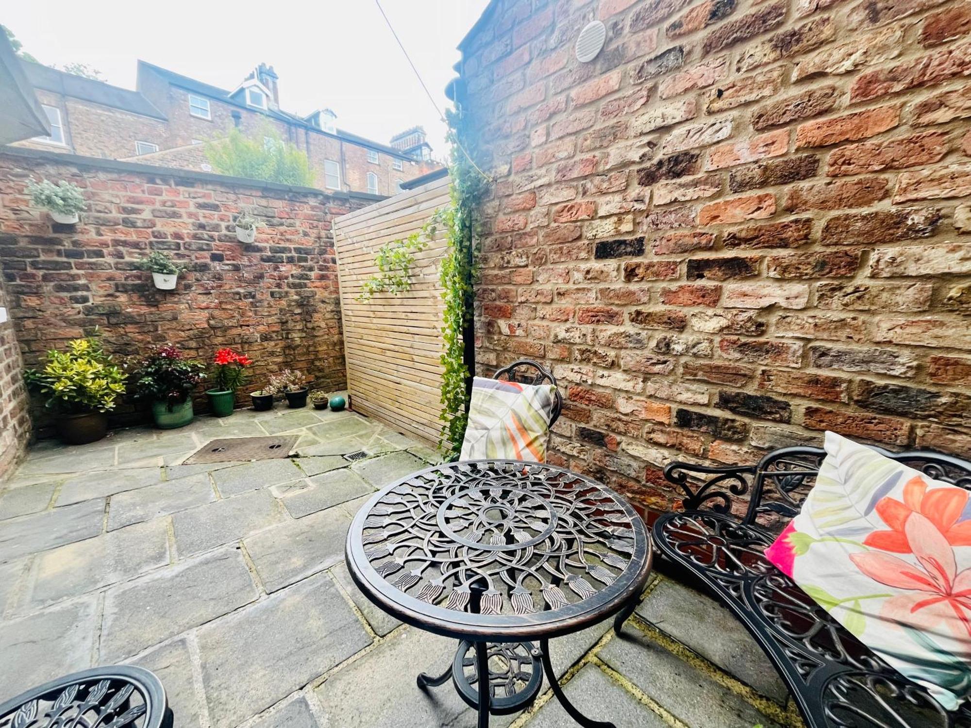 Bootham Apartment 32 - Free Parking - Five Minute Walk To York Minster Eksteriør billede